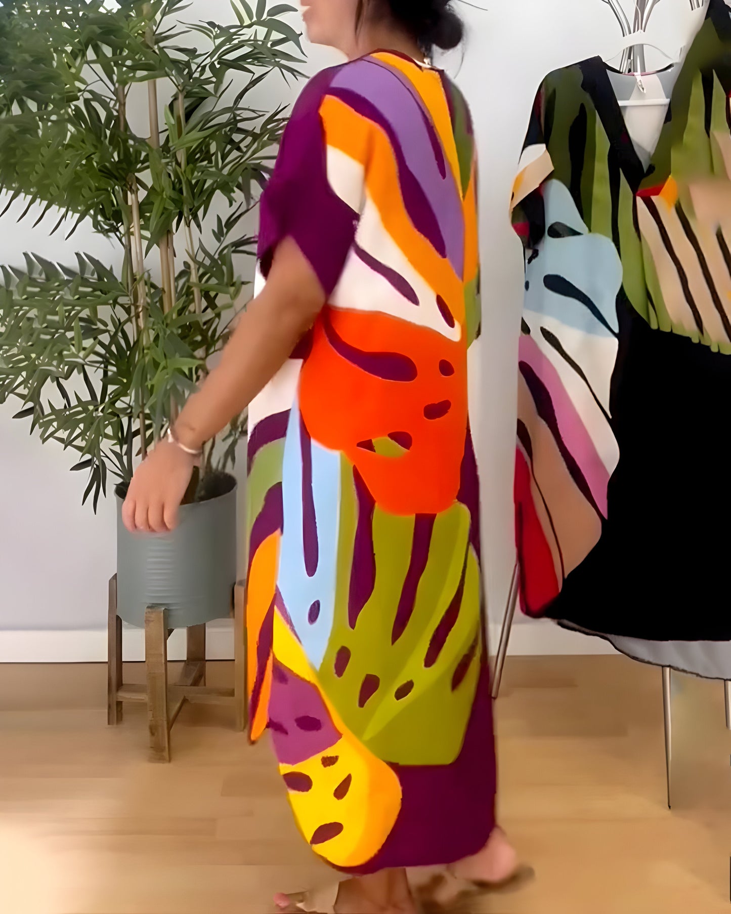 ELYRA™ | Long flowy dress with colourful patterns