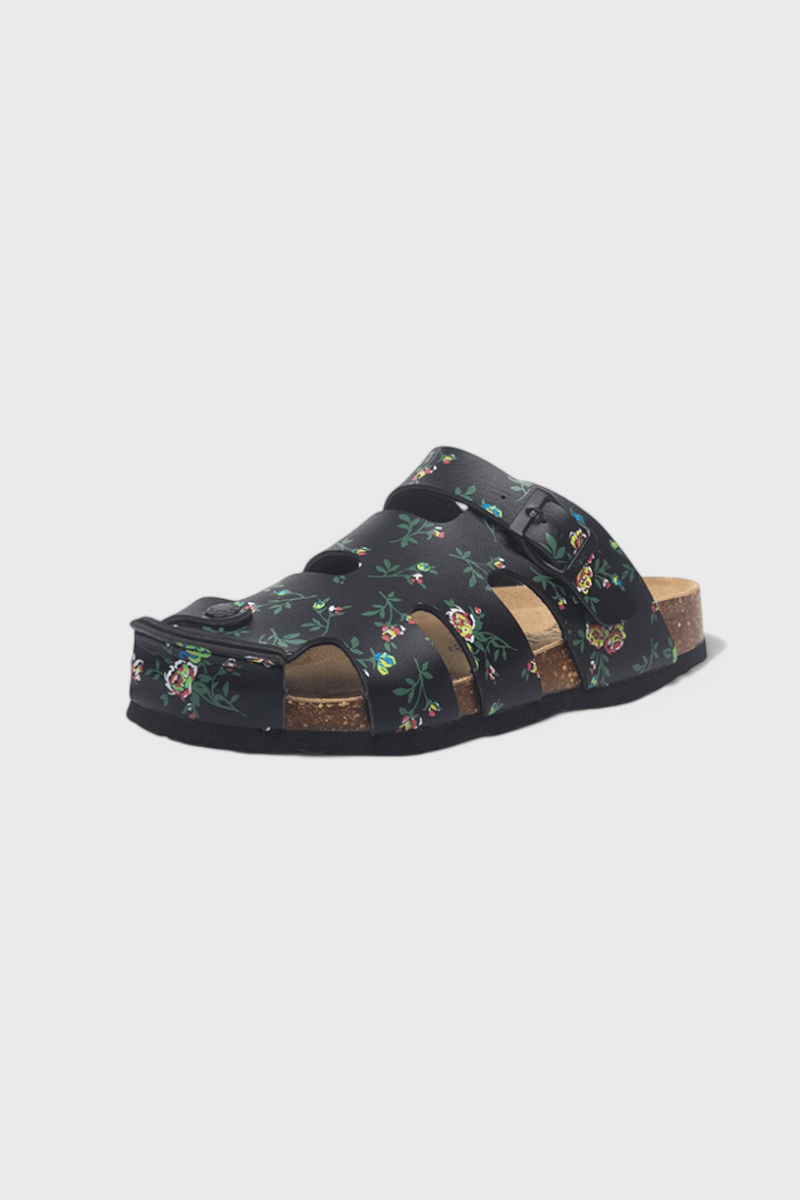 ELYRA™ | Clogs with Cork Buckle