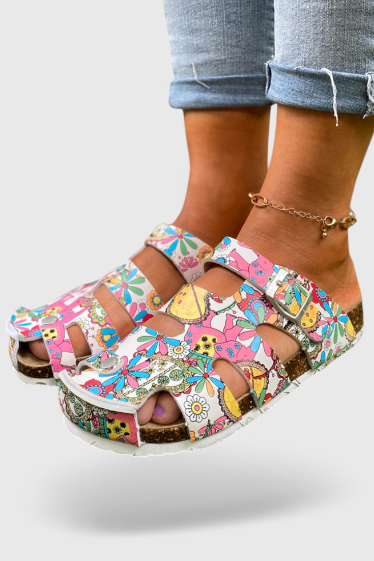 ELYRA™ | Clogs with Cork Buckle