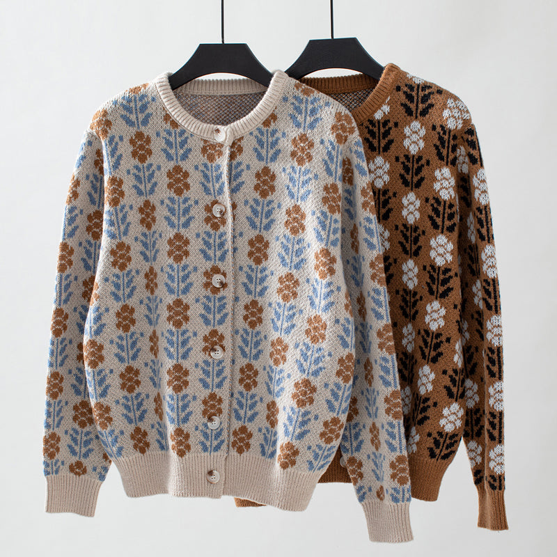 ELYRA™ | Vintage Floral Knit