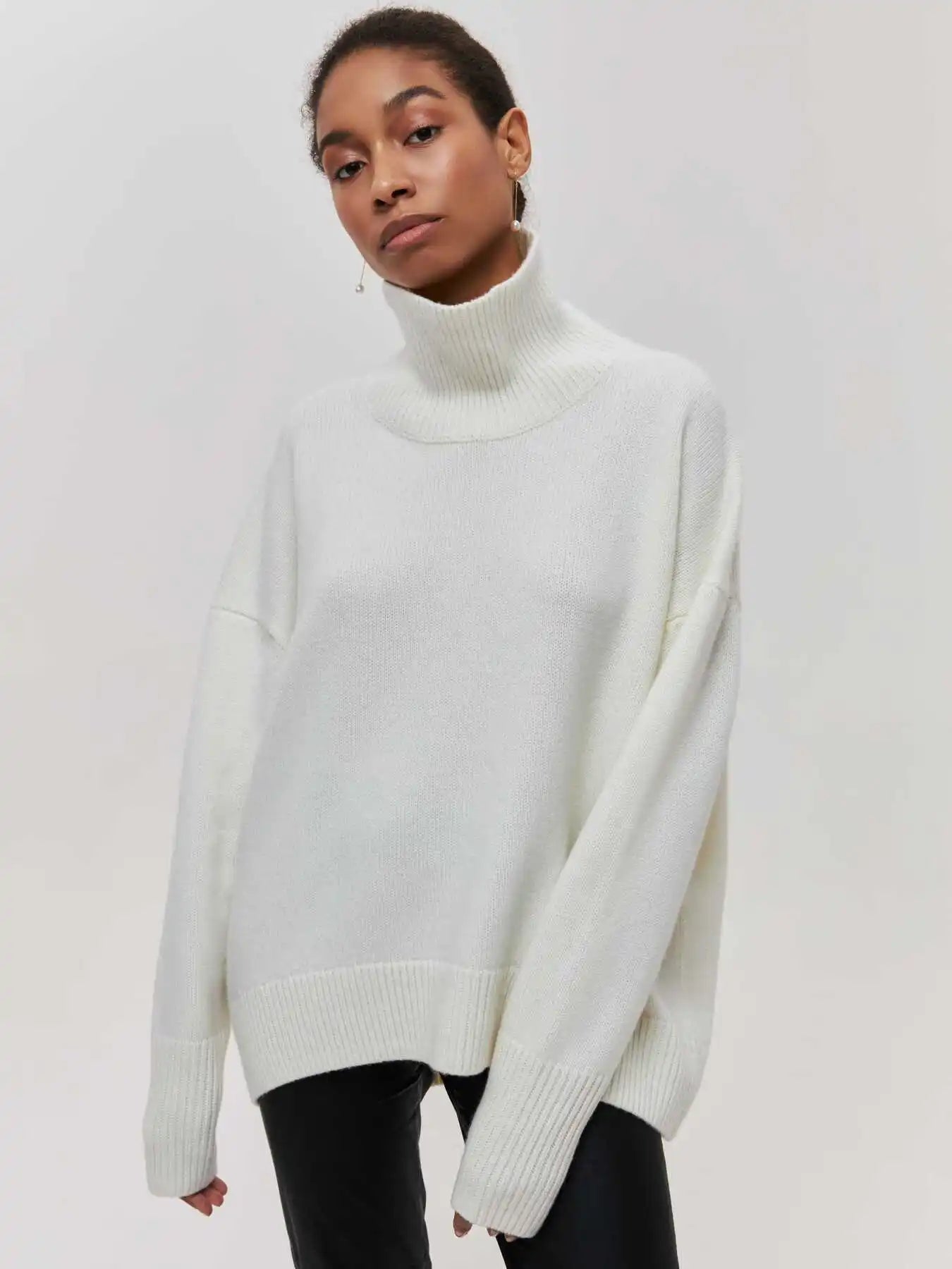 ELYRA™ | Elegant Winter Jumper
