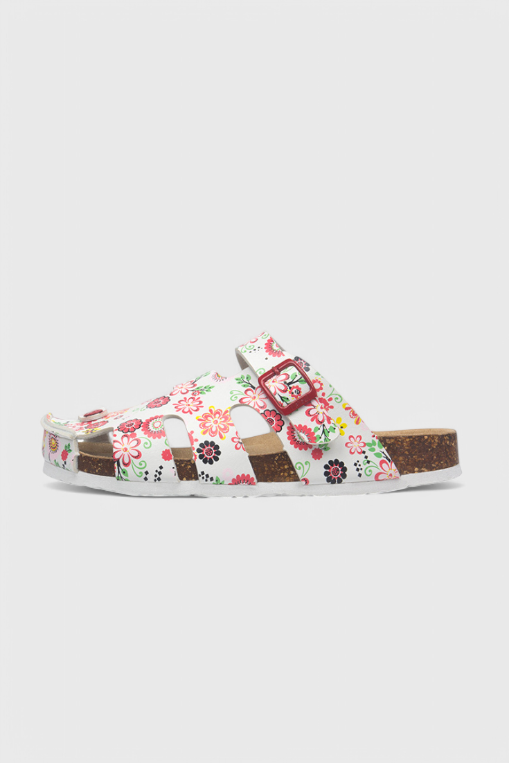 ELYRA™ | Clogs with Cork Buckle