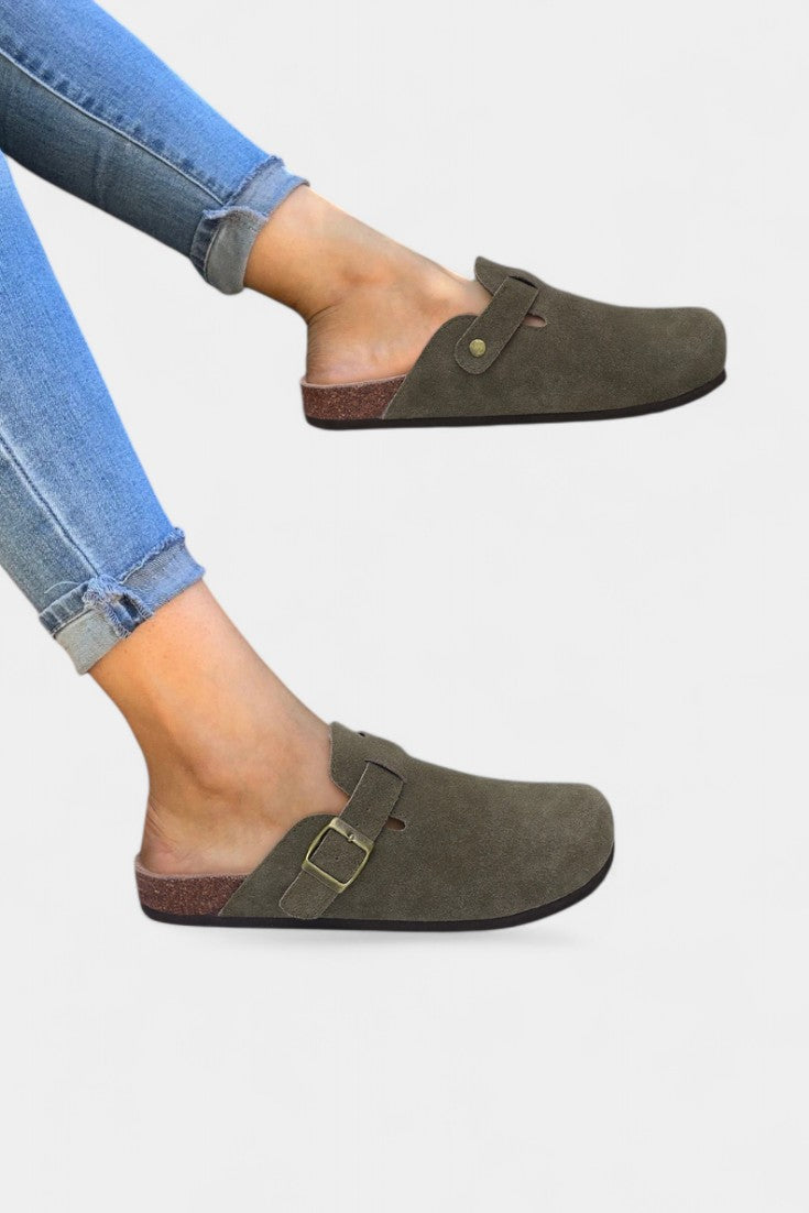 ELYRA™ | Robust Suede Clogs
