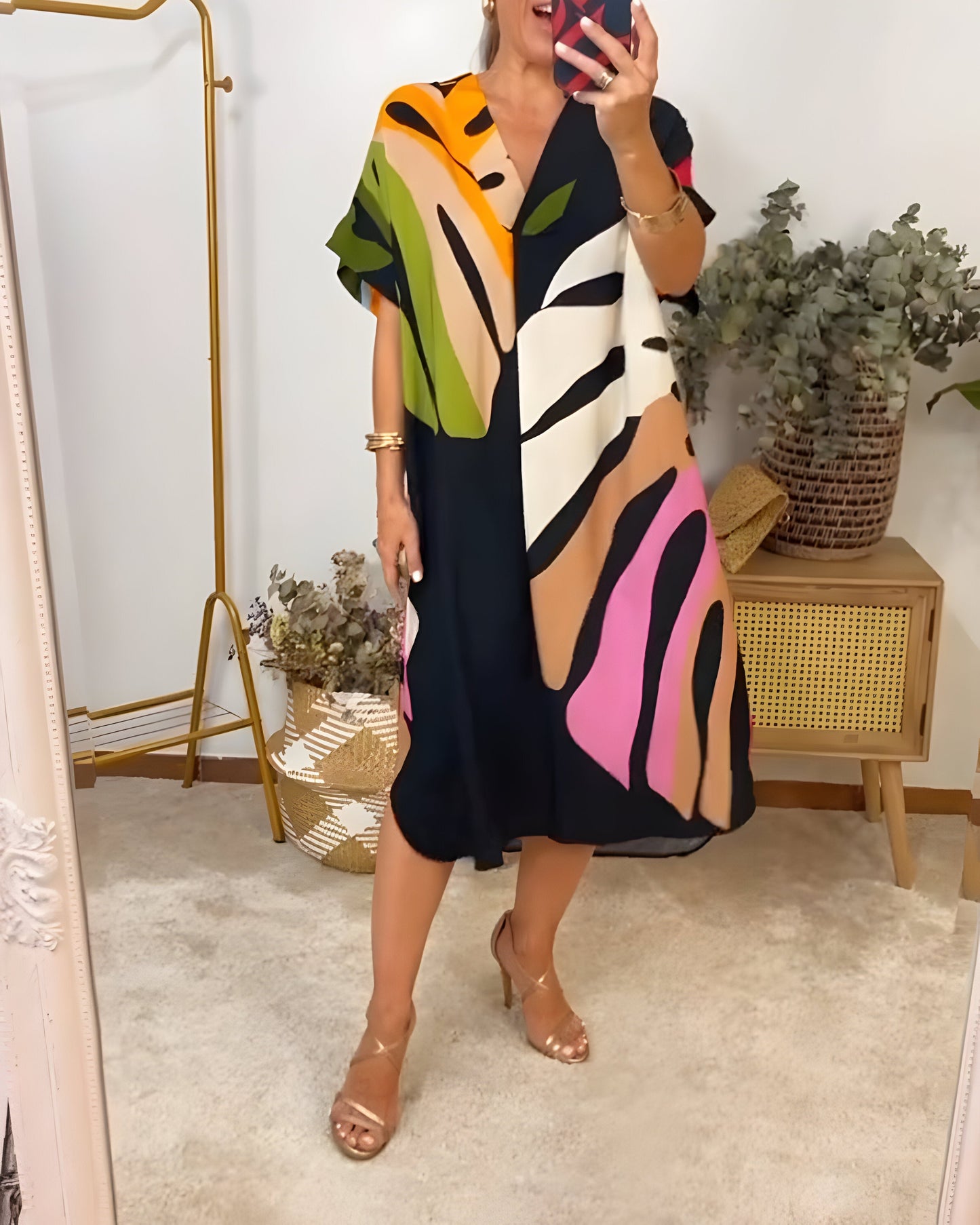 ELYRA™ | Long flowy dress with colourful patterns