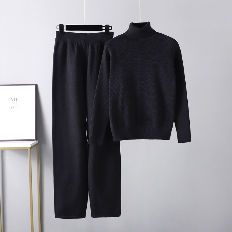 ELYRA™ | Two-Piece Lounge Set in Cable Knit