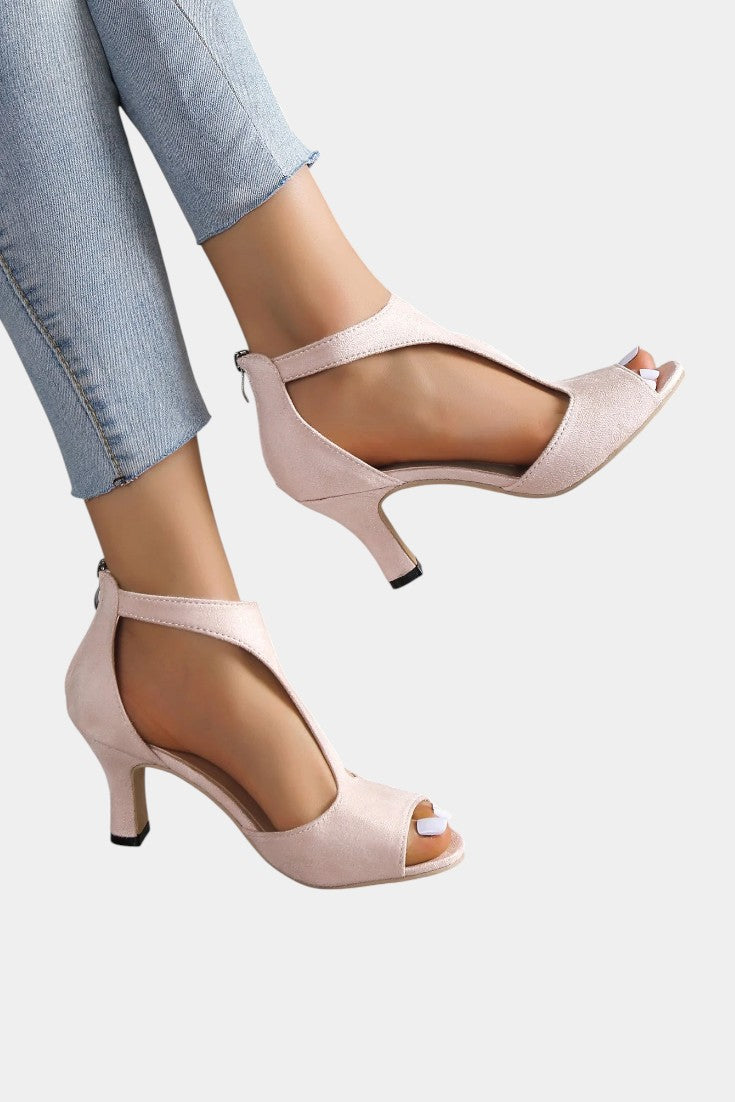 ELYRA™ | Mid-heel sandals with T-strap and open toe