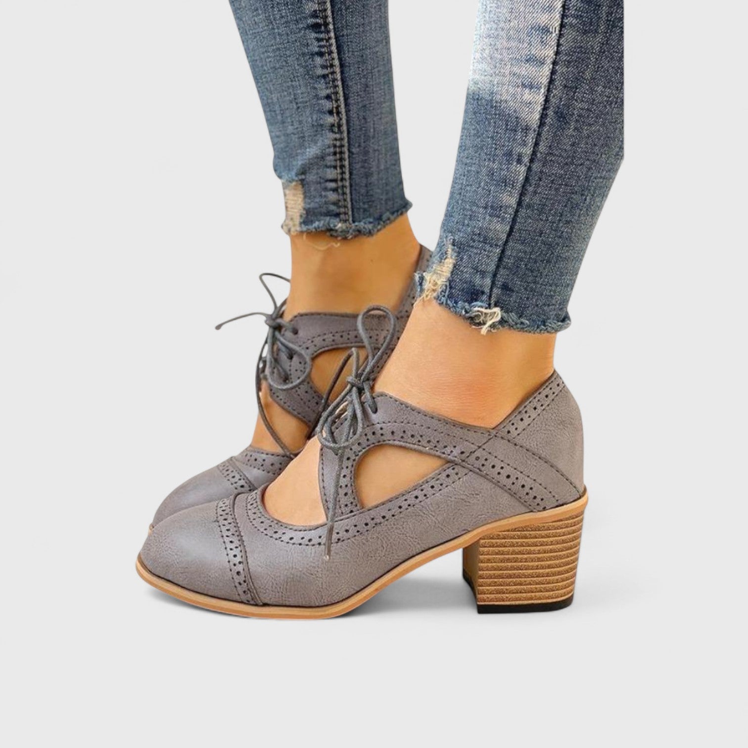 ELYRA™ | Chaussures vintage à talons, en cuir, avec détails en dentelle
