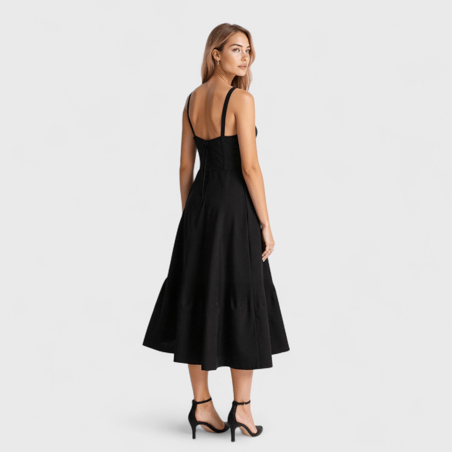 ELYRA™ | Robe bustier cintrée