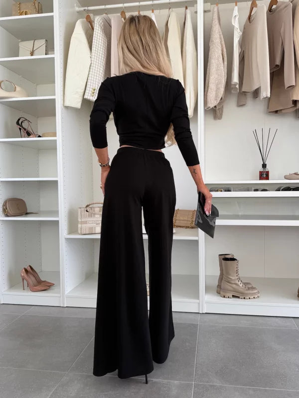ELYRA™ | Ensemble à deux pièces avec twist