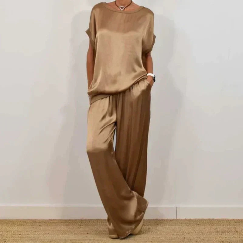 ELYRA™ | Ensemble Lounge Satin