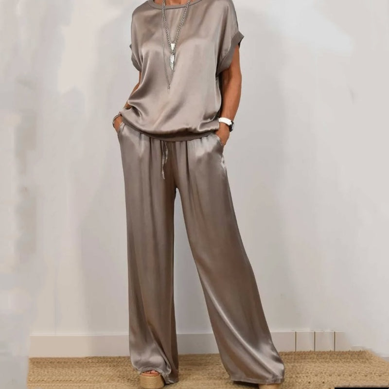 ELYRA™ | Ensemble Lounge Satin