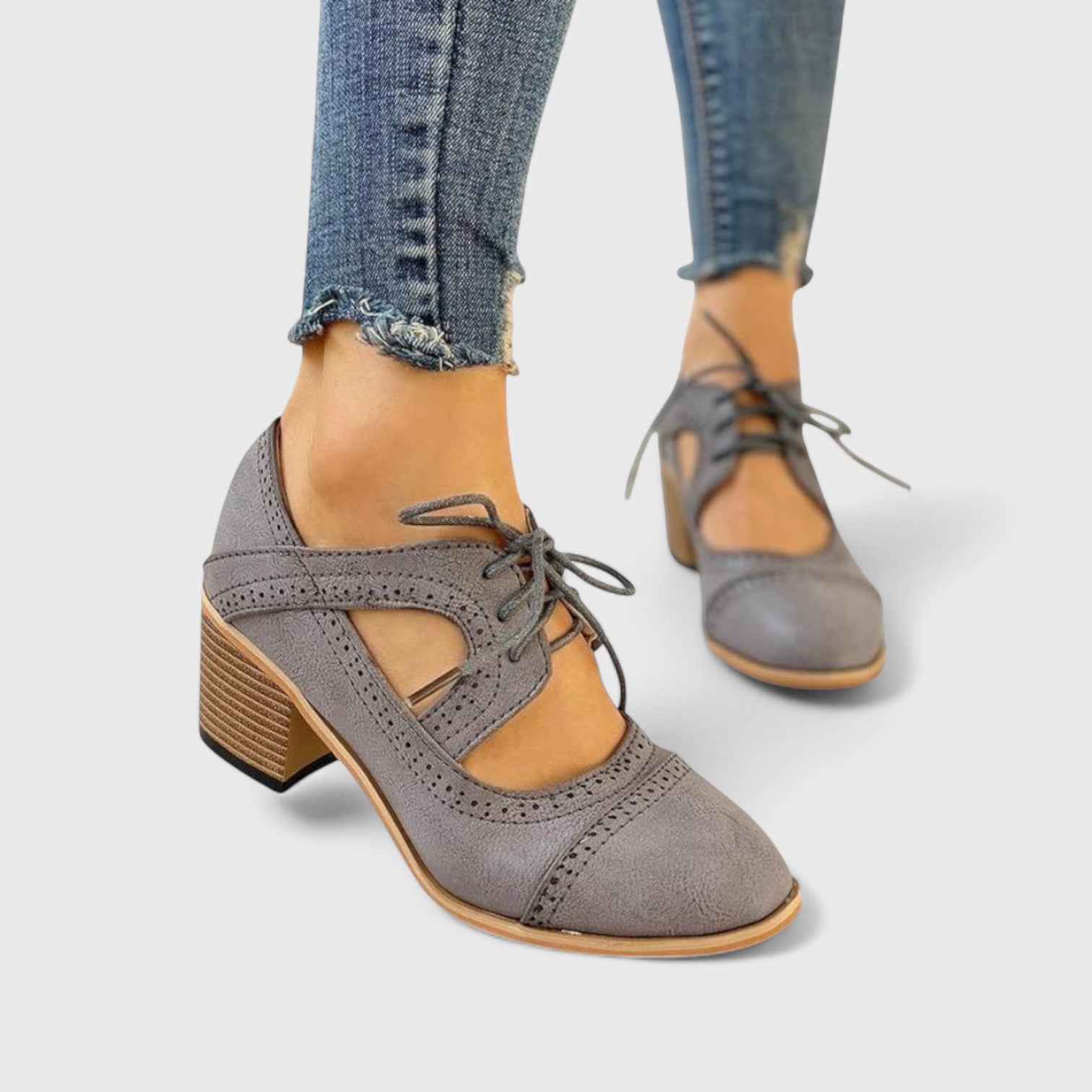 ELYRA™ | Chaussures vintage à talons, en cuir, avec détails en dentelle