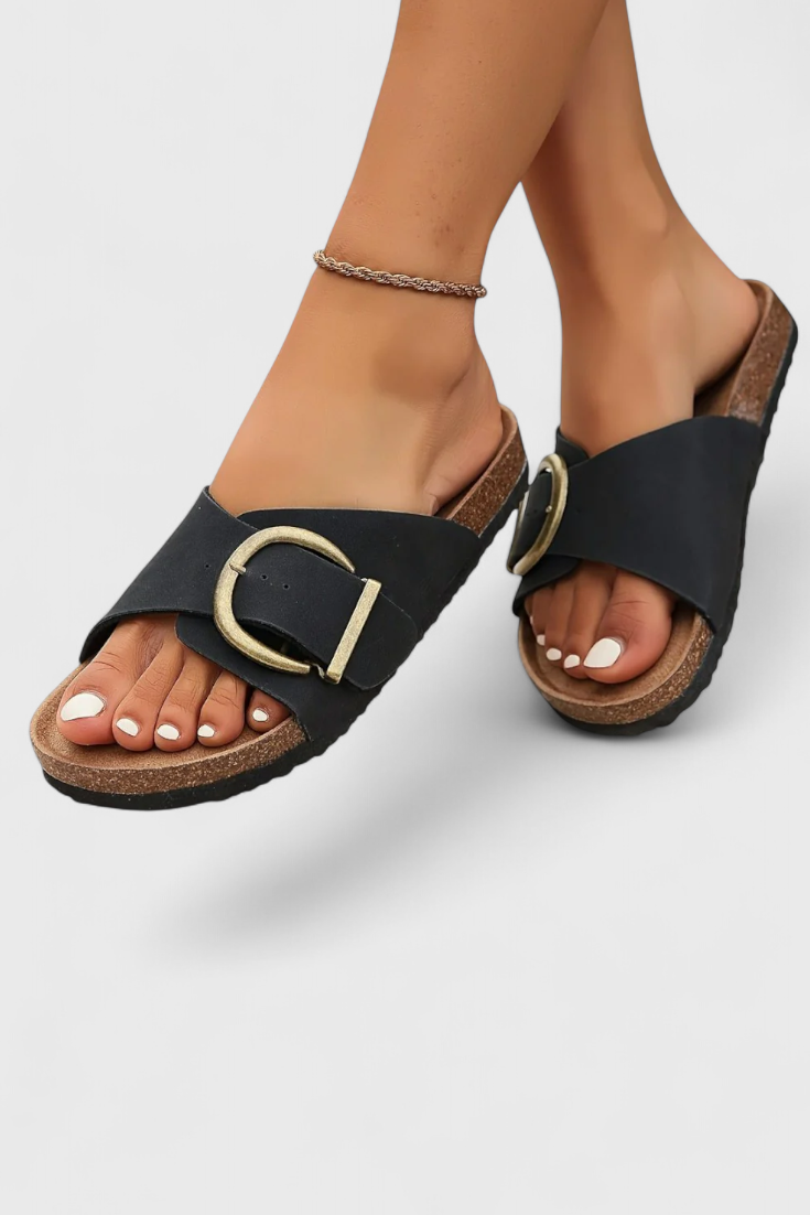 ELYRA™ | Comfortable leather sandals with crossed straps