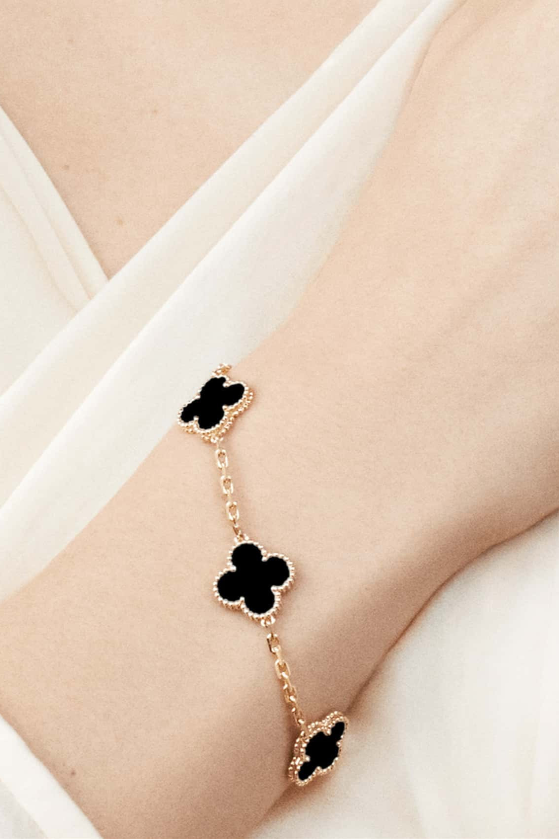 ELYRA™ | Bracelet with Clover Pattern and Elegance in Gold Plating