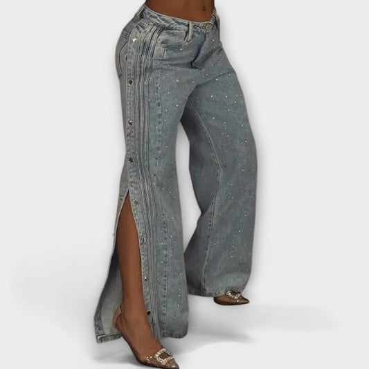 ELYRA™ | High-waisted jeans adorned with rhinestones and side buttons