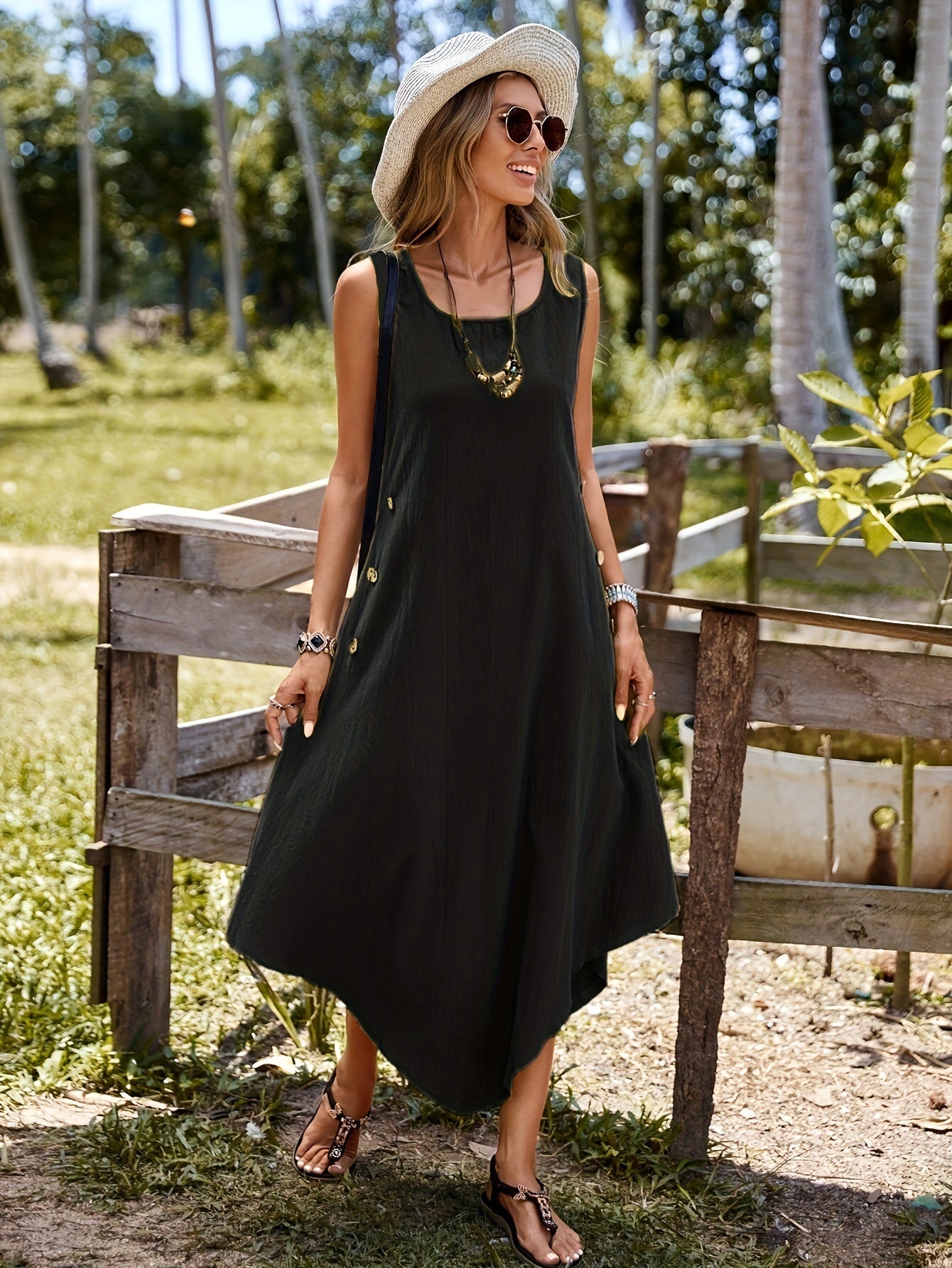 ELYRA™ | Long sleeveless dress with asymmetric hem