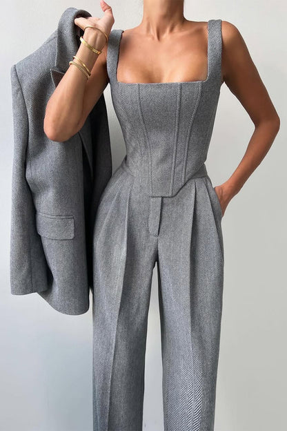 ELYRA™ | Suit with Double-Breasted Blazer