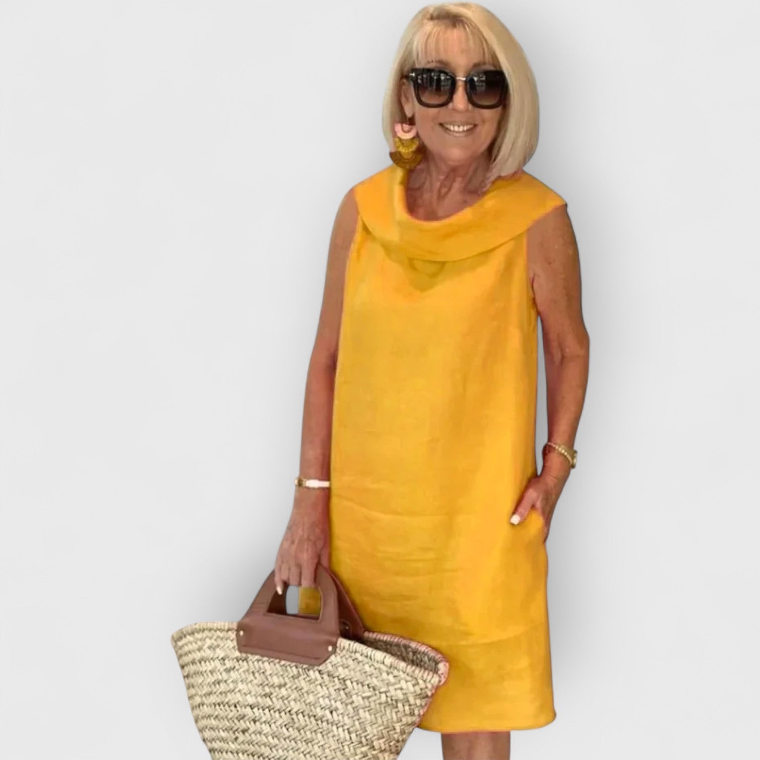 ELYRA™ | Sleeveless Linen Dress with Round Neck