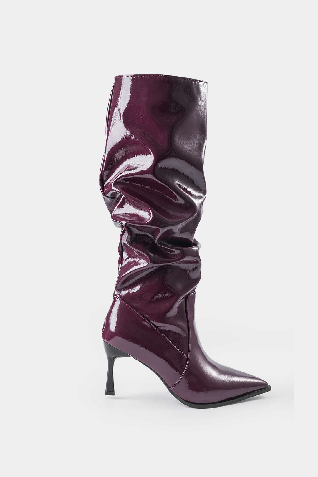ELYRA™ | Bottes en cuir synthétique à plis et pointe aiguisée