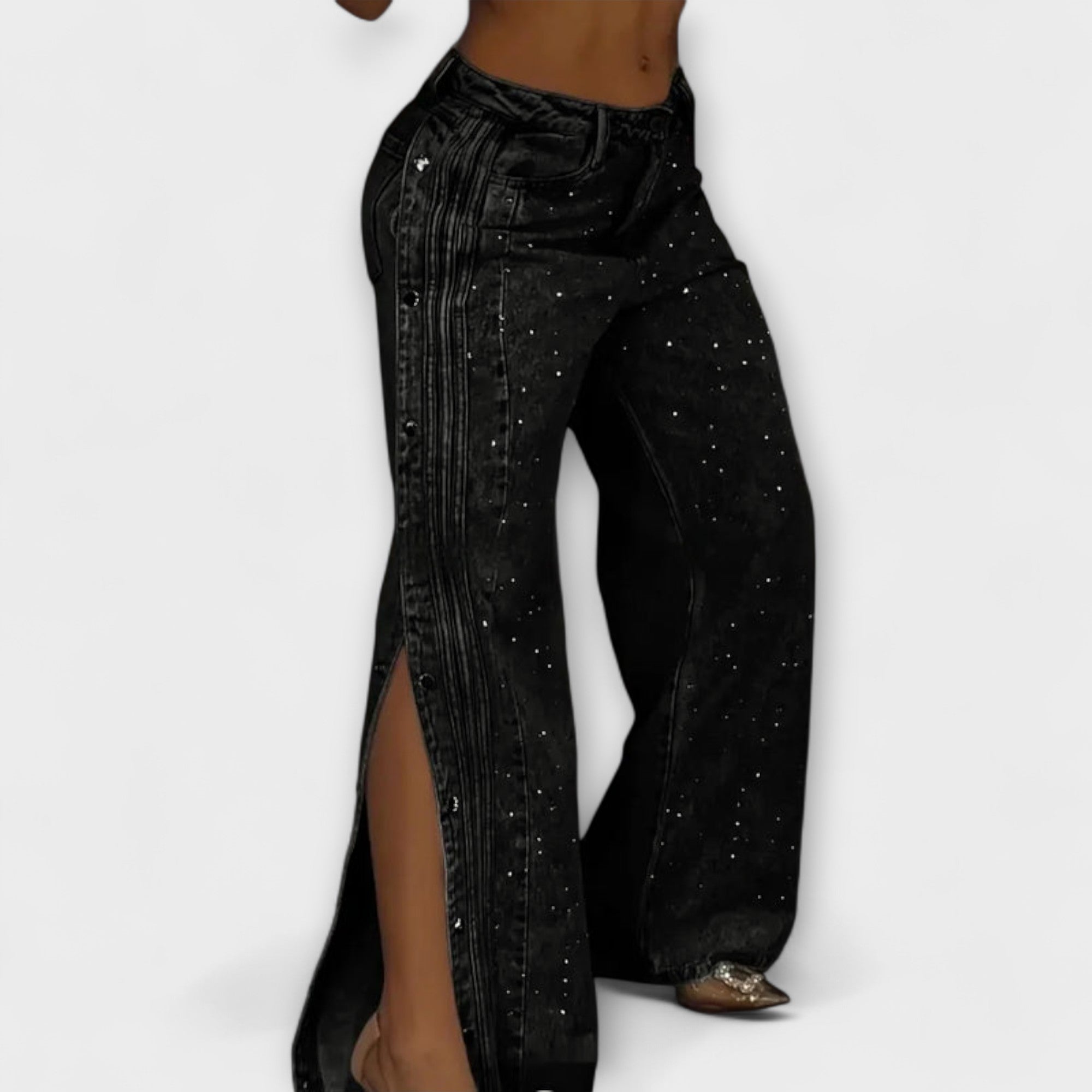 ELYRA™ | High-waisted jeans adorned with rhinestones and side buttons
