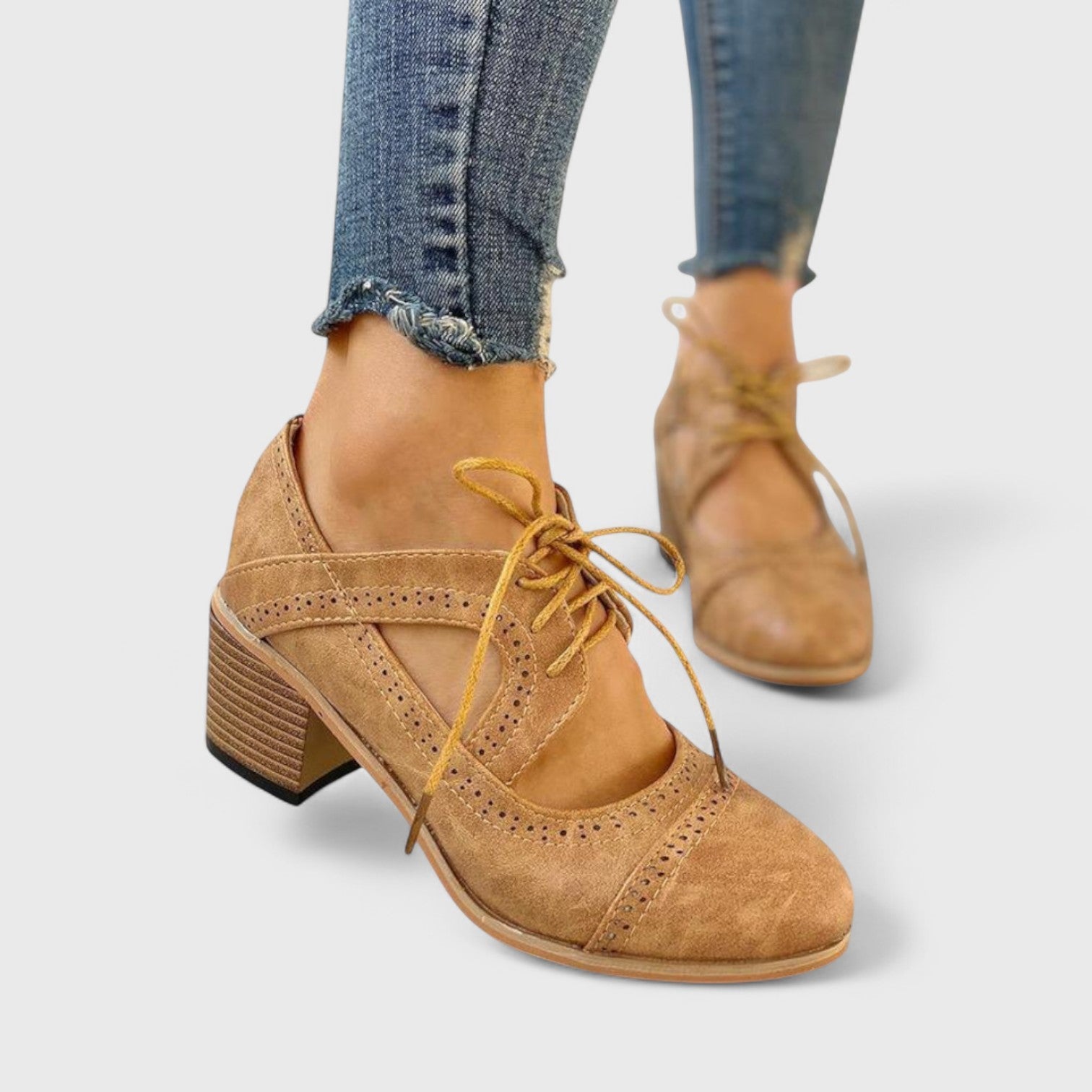 ELYRA™ | Chaussures vintage à talons, en cuir, avec détails en dentelle