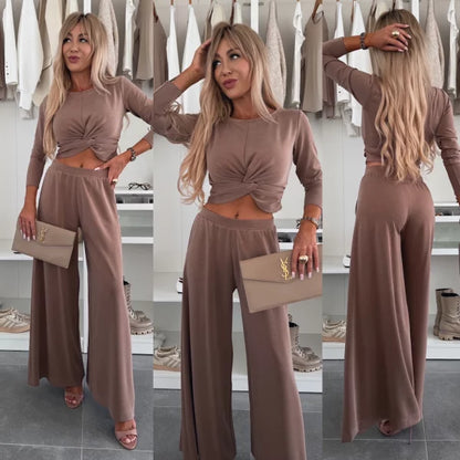 ELYRA™ | Two-Piece Set with Twist