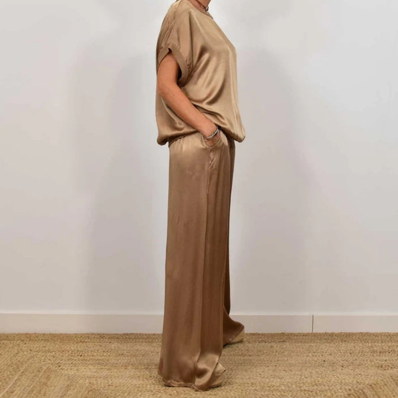 ELYRA™ | Ensemble Lounge Satin