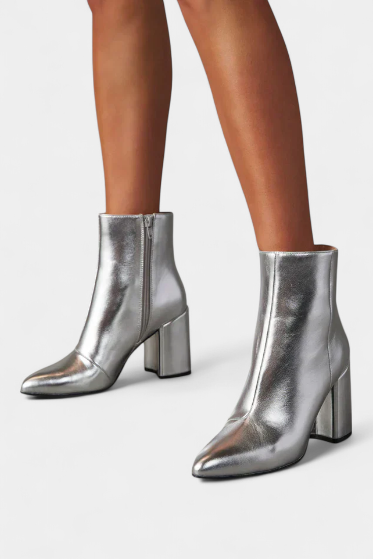 ELYRA™ | Bottes métalliques argentées à talons hauts