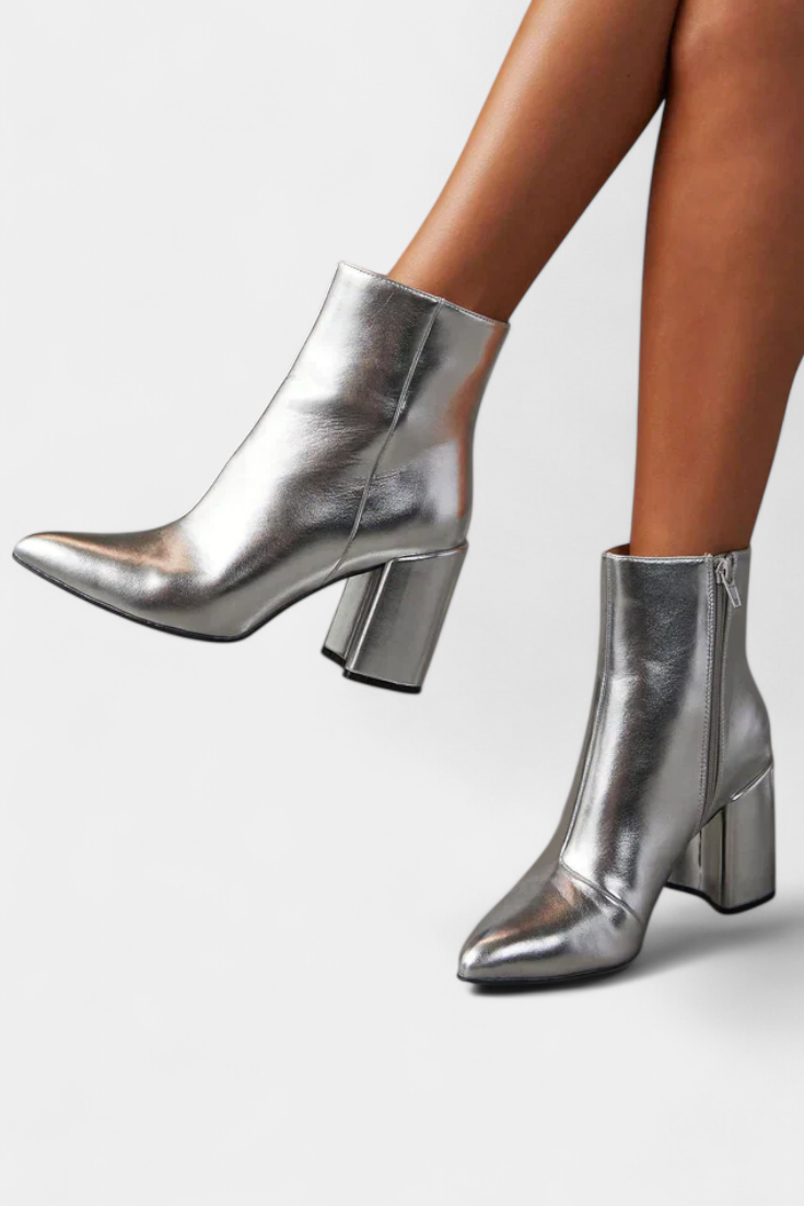 ELYRA™ | Bottes métalliques argentées à talons hauts